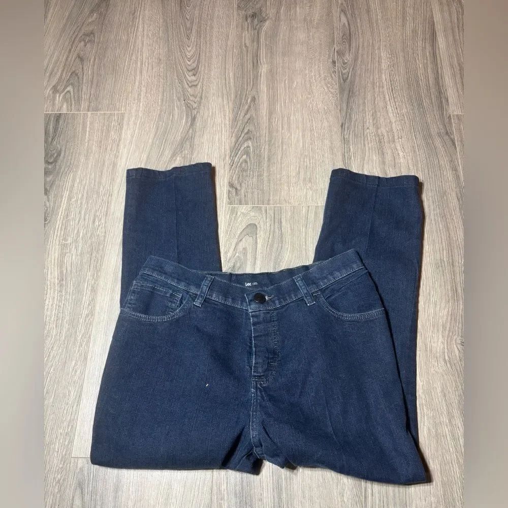 Lee Leg Women’s Jeans Size 30” x 24” EPC Capri